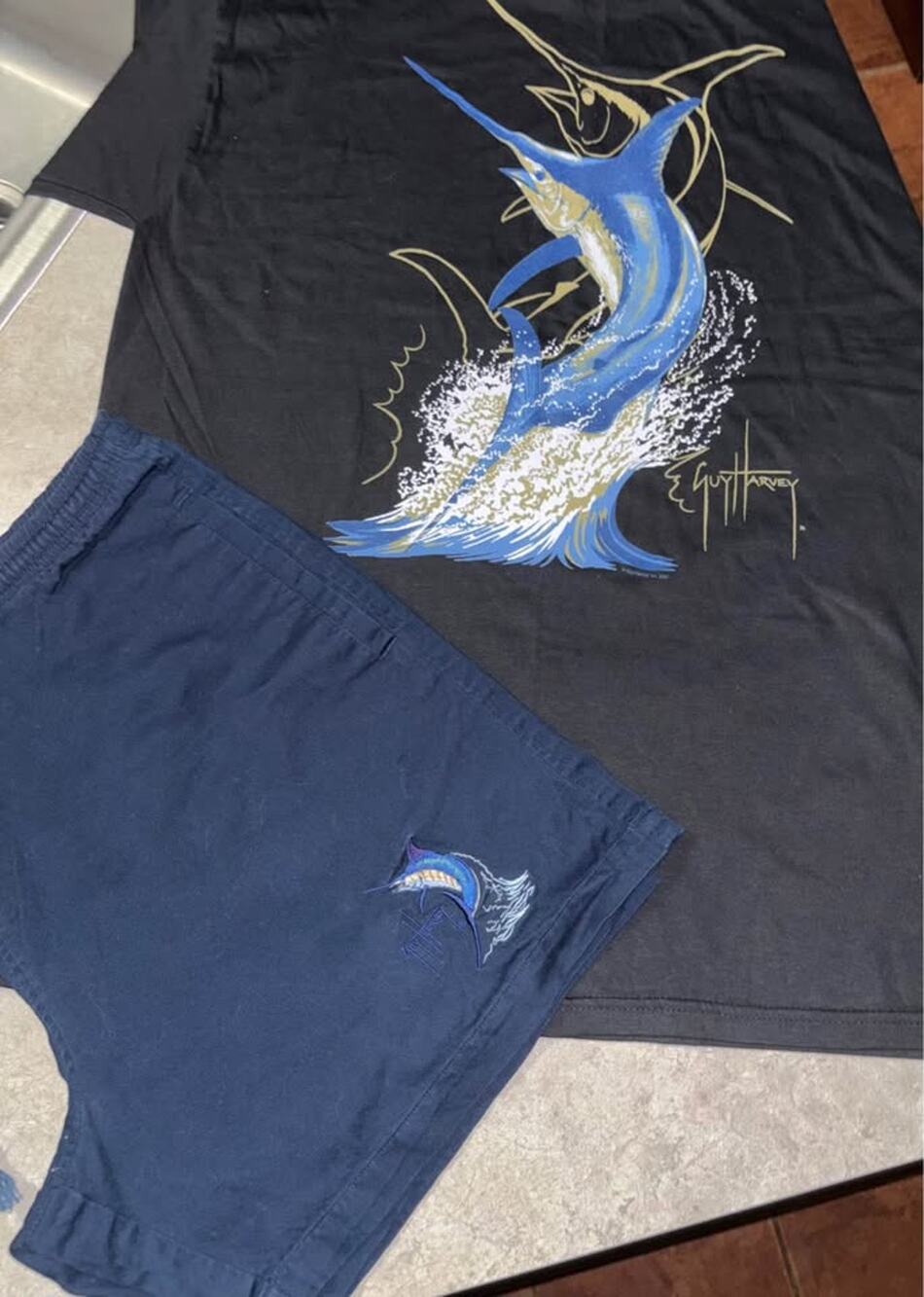 Guy Harvey Marlin T-Shirt and Shorts Set (L/XL)